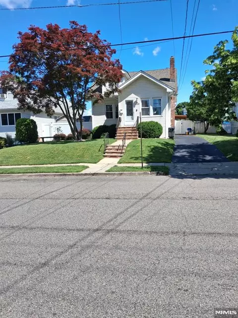 437-439 Buffalo Ave, Paterson, NJ 07503