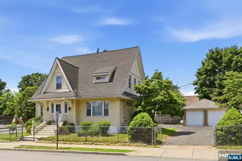 21 13th St, Haledon, NJ 07508