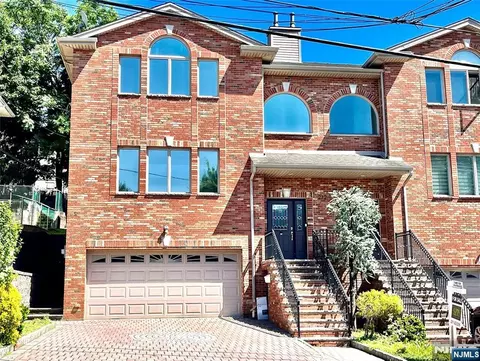 212 7th #A, Palisades Park, NJ 07650