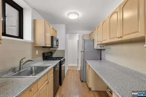 235 Prospect Ave #2B, Hackensack, NJ 07601 photo 13