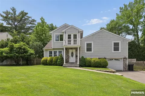 194 Madison Ave, Cresskill, NJ 07626