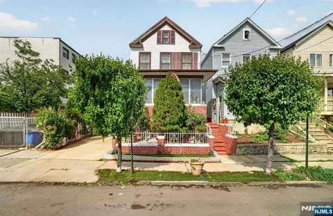 79 Jersey St, Elizabeth, NJ 07206