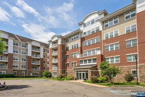 6318 Warrens Way #59, Wanaque, NJ 07465