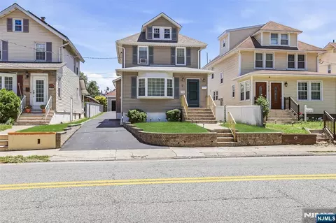 332 Riverside, Lyndhurst, NJ 07071