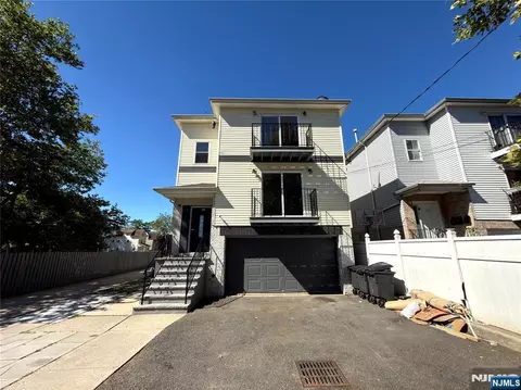 66 Montclair Ave, Newark, NJ 07104