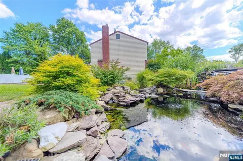 Other - 22 Cypress Ln, Paramus, NJ 07652 photo 2 of 8