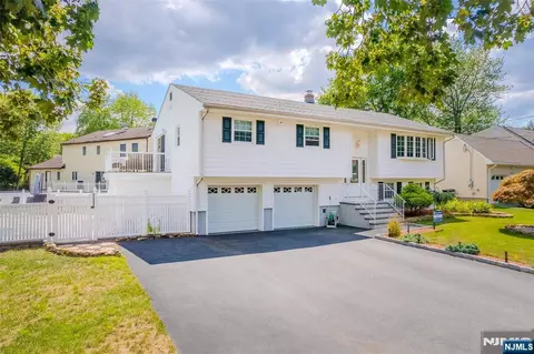 Exterior - 22 Cypress Ln, Paramus, NJ 07652 photo 2 of 7