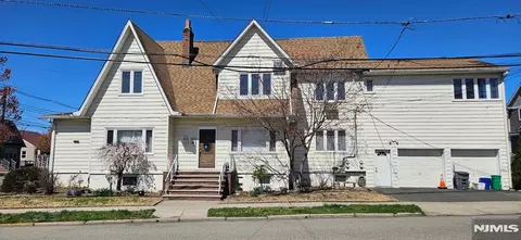 653 New York Ave, Lyndhurst, NJ 07071