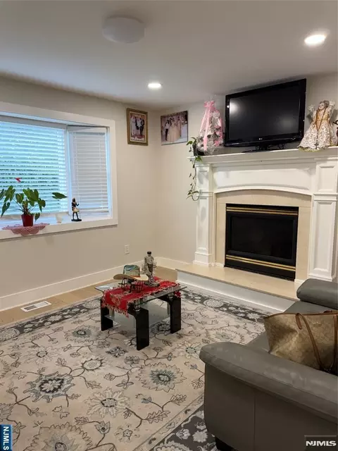 13 5 1st, Mahwah, NJ 07430