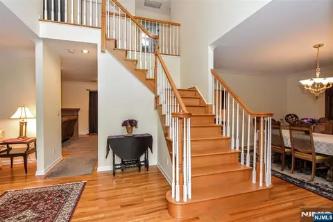 Entry Way - 48 Ackerman St, Waldwick, NJ 07463 photo 1 of 2