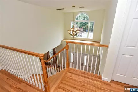Entry Way - 48 Ackerman St, Waldwick, NJ 07463 photo 2 of 2