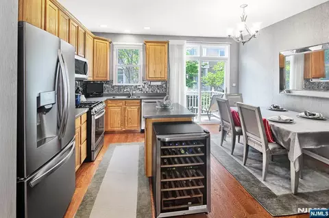 234 Price Ct, West New York, NJ 07093