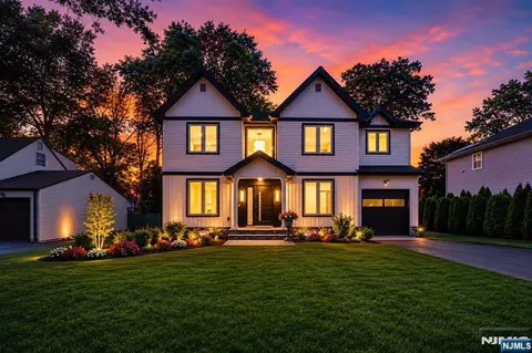 31-07 Morlot Ave, Fair Lawn, NJ 07410