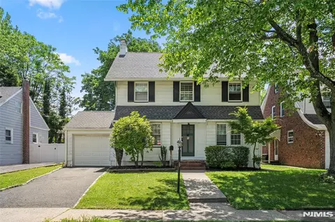 224 Van Orden Ave, Leonia, NJ 07605