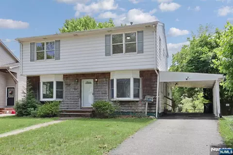 48 Momar Dr, Bergenfield, NJ 07621