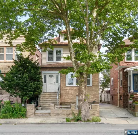 7226 Kennedy Blvd, North Bergen, NJ 07047