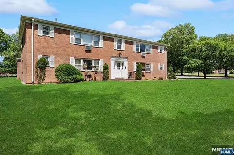 6 Rustic Cir #C, Montvale, NJ 07645