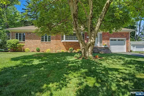 25 Birchwood Rd, Denville, NJ 07834
