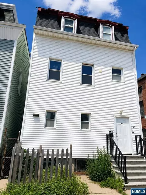 90 Pennsylvania Ave, Newark, NJ 07114