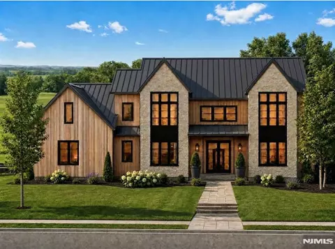1 Bristol Ridge Rd, Boonton, NJ 07005