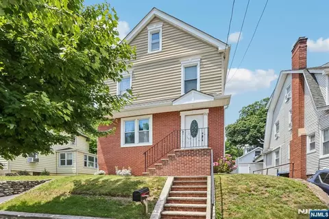21 Birch St, West Orange, NJ 07052
