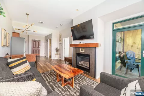200 State Rt 94 #404, Vernon, NJ 07462