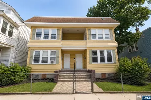 136-138 Dewey St, Newark, NJ 07112