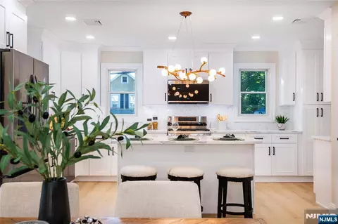 145 Grove St, Mahwah, NJ 07430