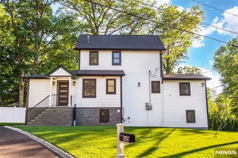 145 Grove St, Mahwah, NJ 07430