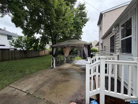 Exterior - 208 Lawrence Dr, Paramus, NJ 07652 photo 2 of 5