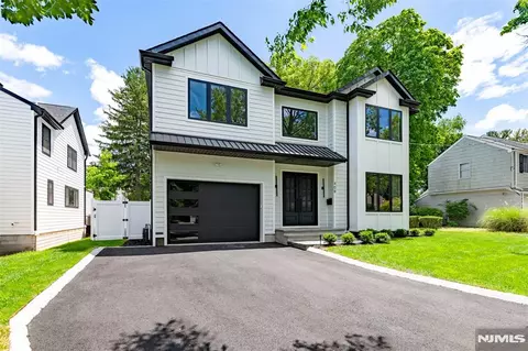 Exterior - 408 Terhune Ave, Paramus, NJ 07652 photo 3 of 4