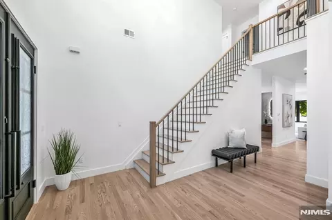Entry Way - 408 Terhune Ave, Paramus, NJ 07652 photo 3 of 9