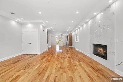 Living - 229 Wayne Ave, Cliffside Park, NJ 07010 photo 2 of 8