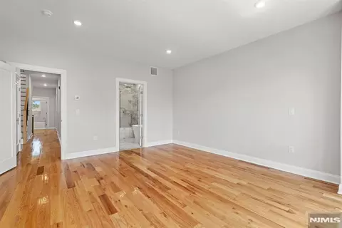 Other - 229 Wayne Ave, Cliffside Park, NJ 07010 photo 5 of 9