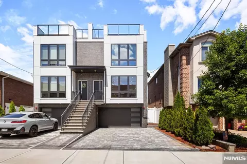 229 Wayne Ave, Cliffside Park, NJ 07010