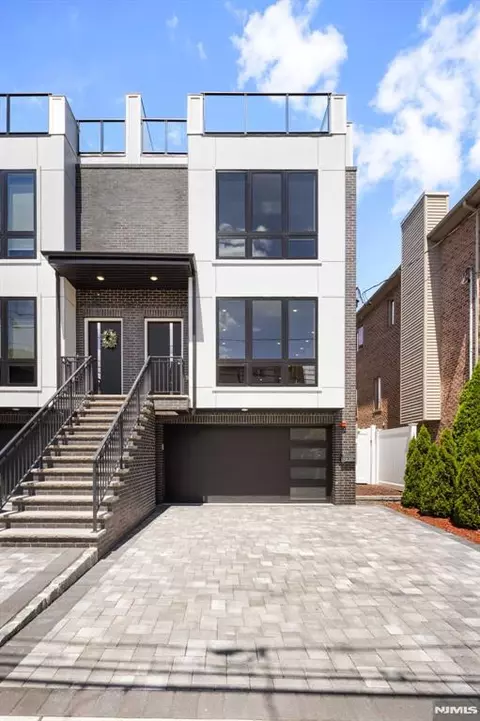 Exterior - 229 Wayne Ave, Cliffside Park, NJ 07010 photo 3 of 6