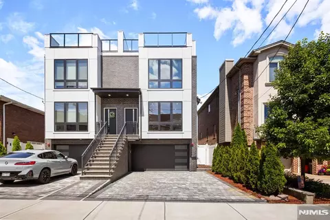 229 Wayne Ave, Cliffside Park, NJ 07010