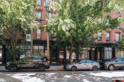204 Washington St #2A, Jersey City, NJ 07302