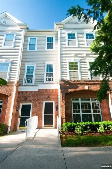 514 Deluca Rd, Belleville, NJ 07109