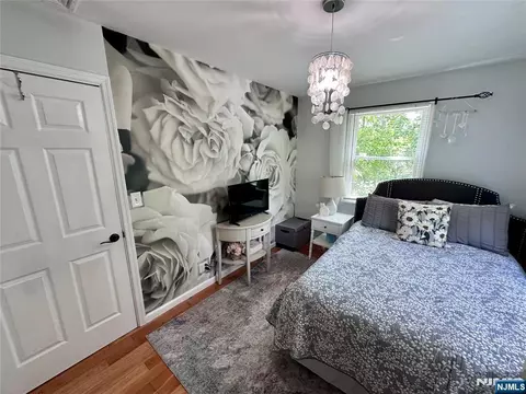 Bedroom - 13 Oak St, Haskell, NJ 07420 photo 4 of 4