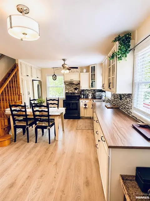 Kitchen - 13 Oak St, Haskell, NJ 07420 photo 1 of 4