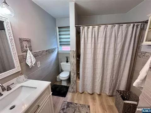 Bath - 13 Oak St, Haskell, NJ 07420 photo 2 of 2