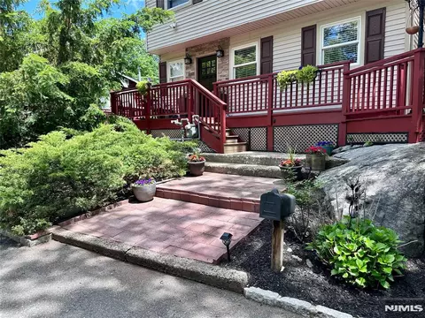 Exterior - 13 Oak St, Haskell, NJ 07420 photo 2 of 9