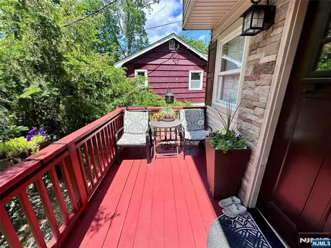 Exterior - 13 Oak St, Haskell, NJ 07420 photo 4 of 10