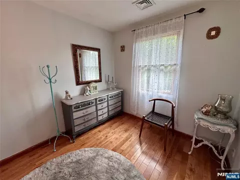 Bedroom - 13 Oak St, Haskell, NJ 07420 photo 2 of 4