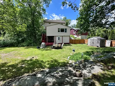 Exterior - 13 Oak St, Haskell, NJ 07420 photo 10 of 10