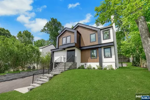 279 Jefferson Ave, Cresskill, NJ 07626