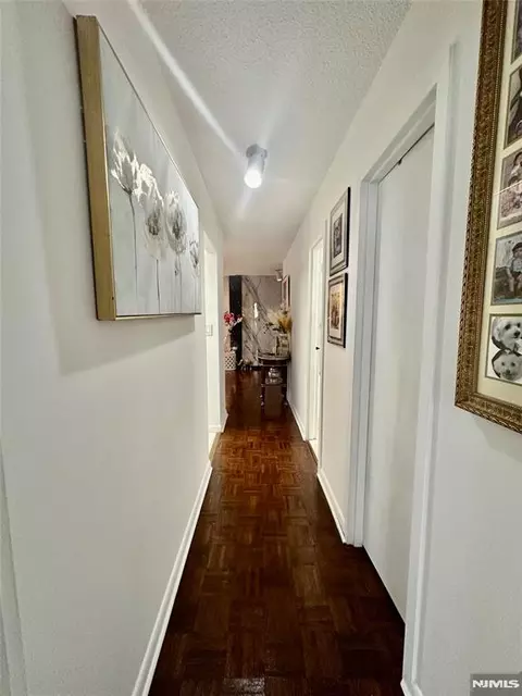Entry Way - 160 Overlook Ave #2D, Hackensack, NJ 07601 photo 3 of 3