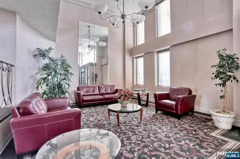 Living - 160 Overlook Ave #2D, Hackensack, NJ 07601 photo 5 of 5