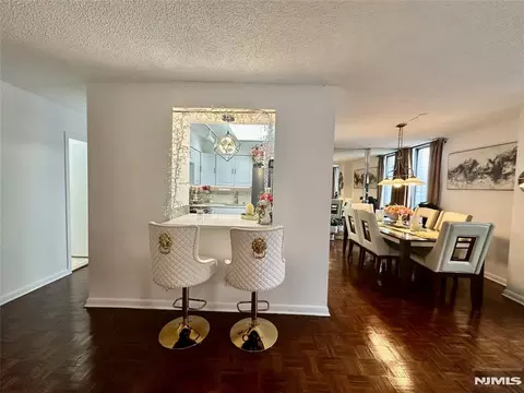 Dining - 160 Overlook Ave #2D, Hackensack, NJ 07601 photo 1 of 3